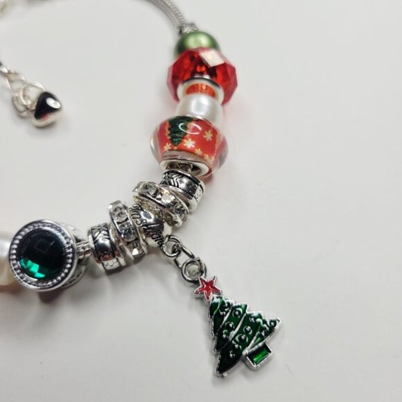 NWT Pandora Style Charm Bracelet Christmas Tree Green Red Silver Beads Star – XL - Picture 3 of 5